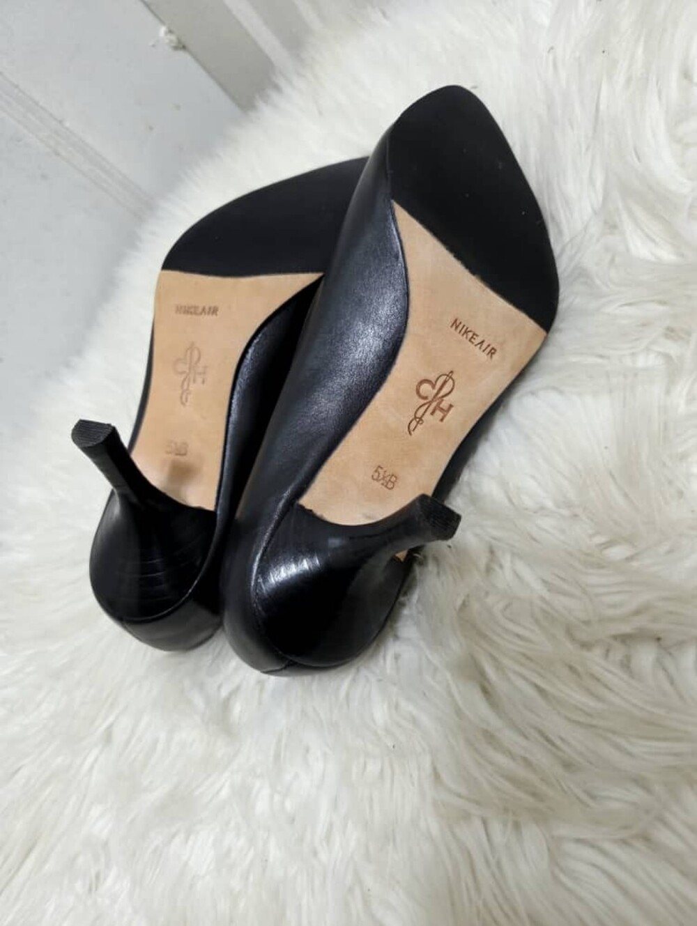 Cole Haan x Nike Air Black Leather Pointed-Toe Kitten Heels Dress Shoe Sz 5.5 - Picture 6 of 7